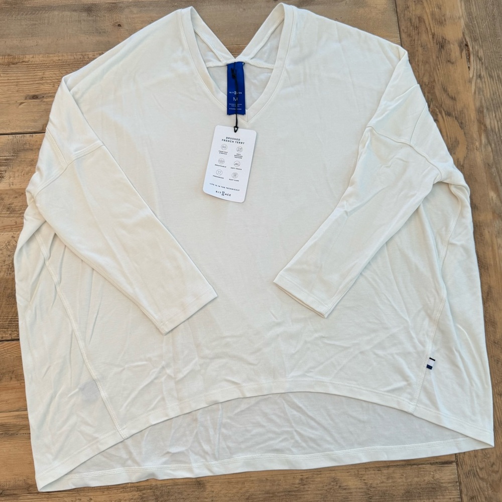 Kit + Ace Slouchy Tee w/ 3/4 Sleeves